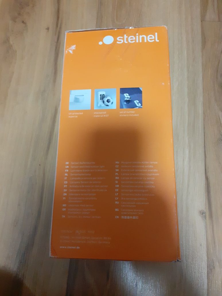 L 1 B Lampa z czujnikiem ruchu i zmierzchu Steinel