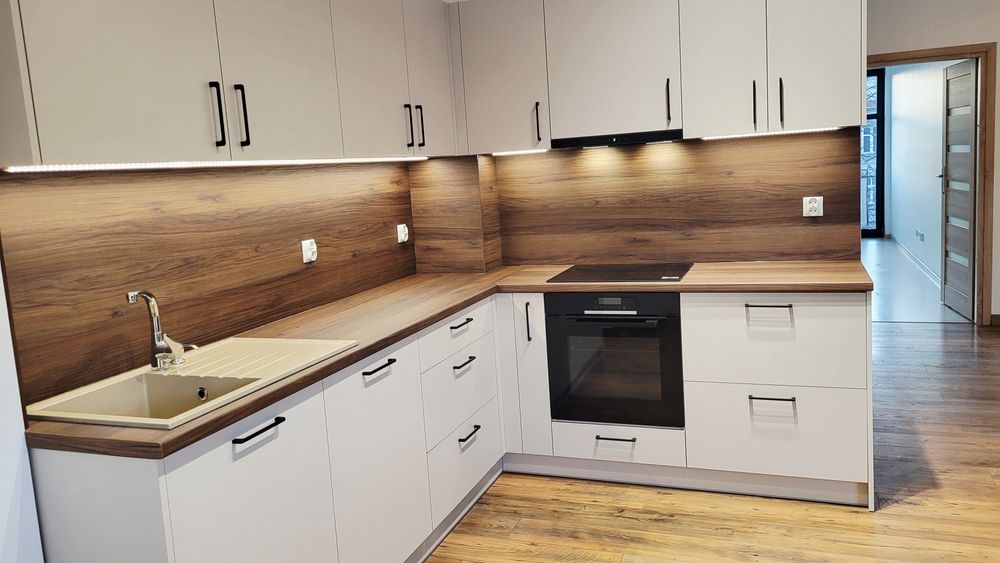 Wynajmę 3 pokojowe mieszkanie 78 m2 w centrum Wyszyńskiego 54