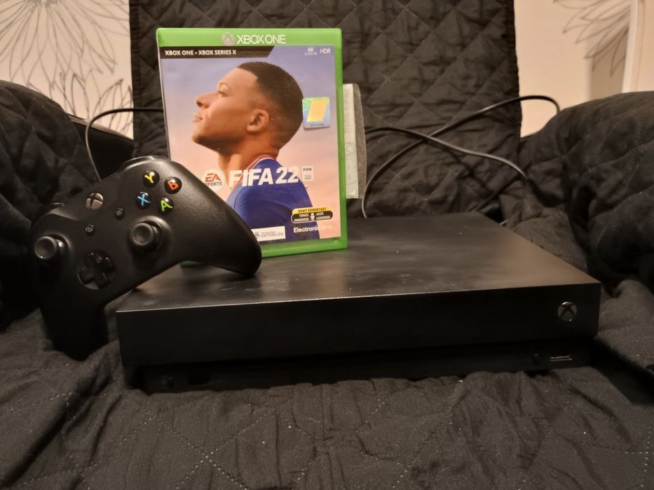 Xbox One X+pad+FIFA 22 Honeywell ptm7950