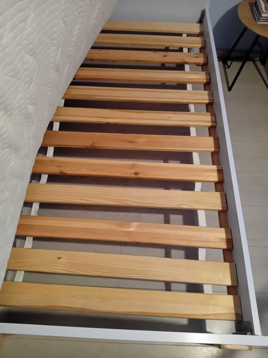 Sprzedam łóżko dziecięce 80x160 cm z materacem Hevea SnuDo