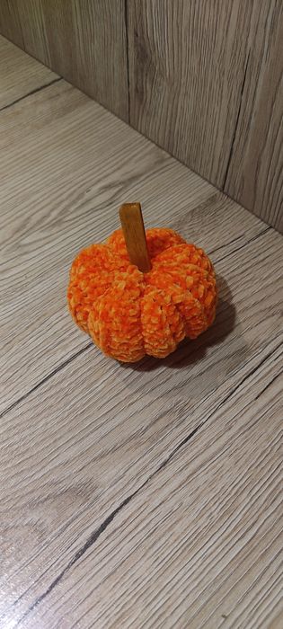 Dynia na szydełku (dekoracja jesienna)
