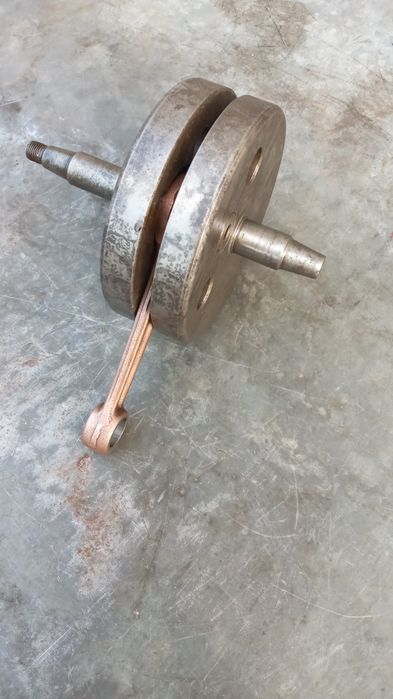 Коленвал. Минск 12 и 6 вольт.