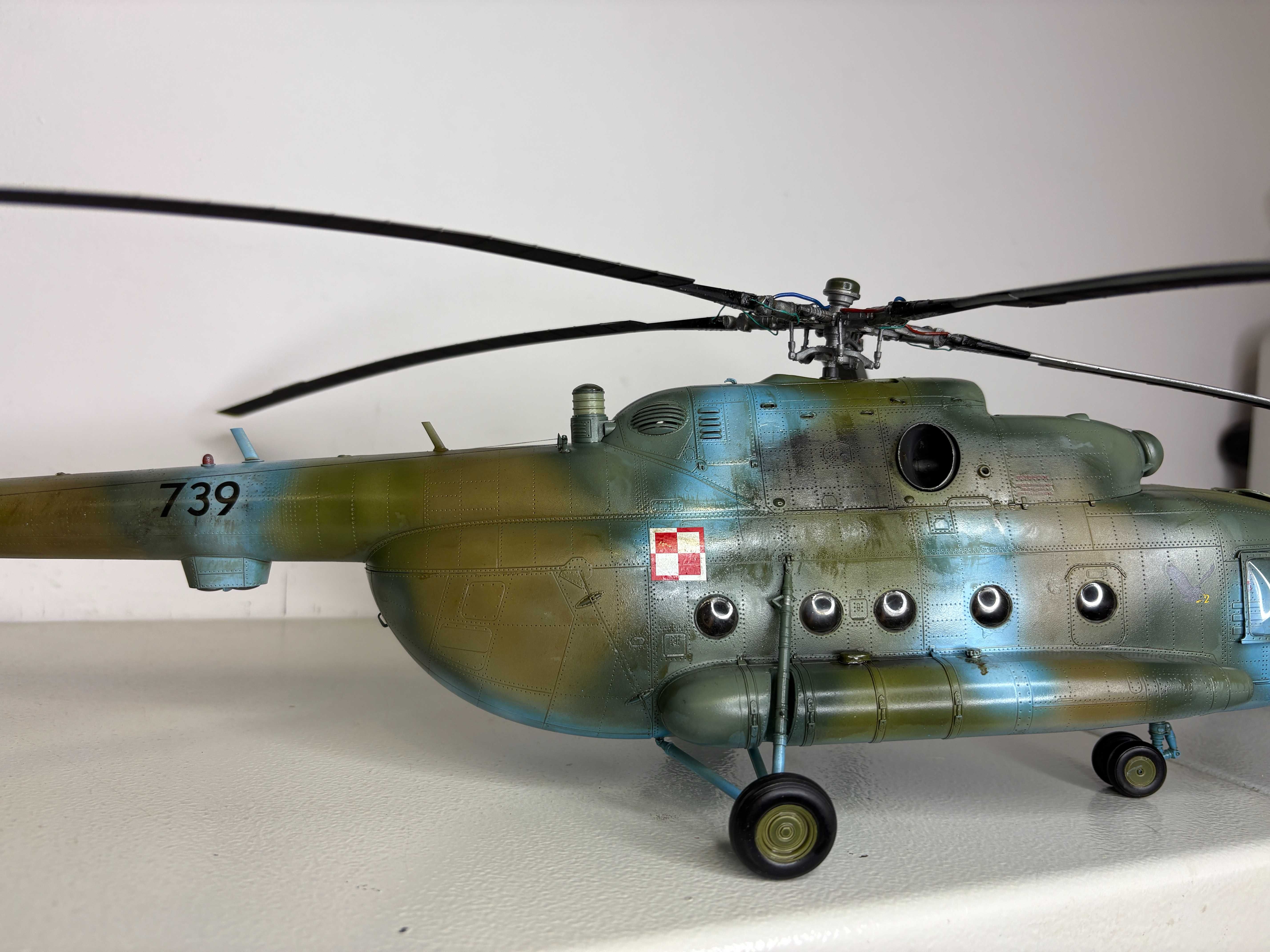 Śmigłowiec Mi-17 POLSKI Helikopter GOTOWY 1/35