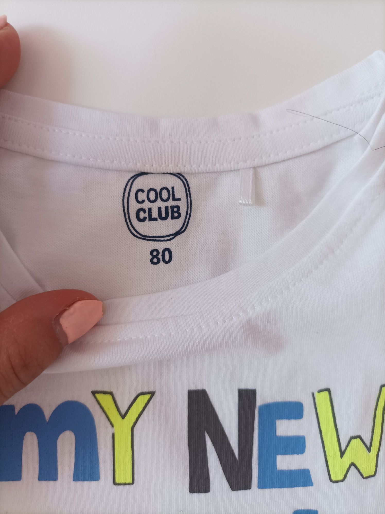 Nowy biały t-shirt Smyk Cool Club dla chłopca dla dziewczynki