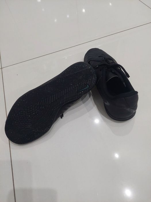 Buty halówki Nike Phantom