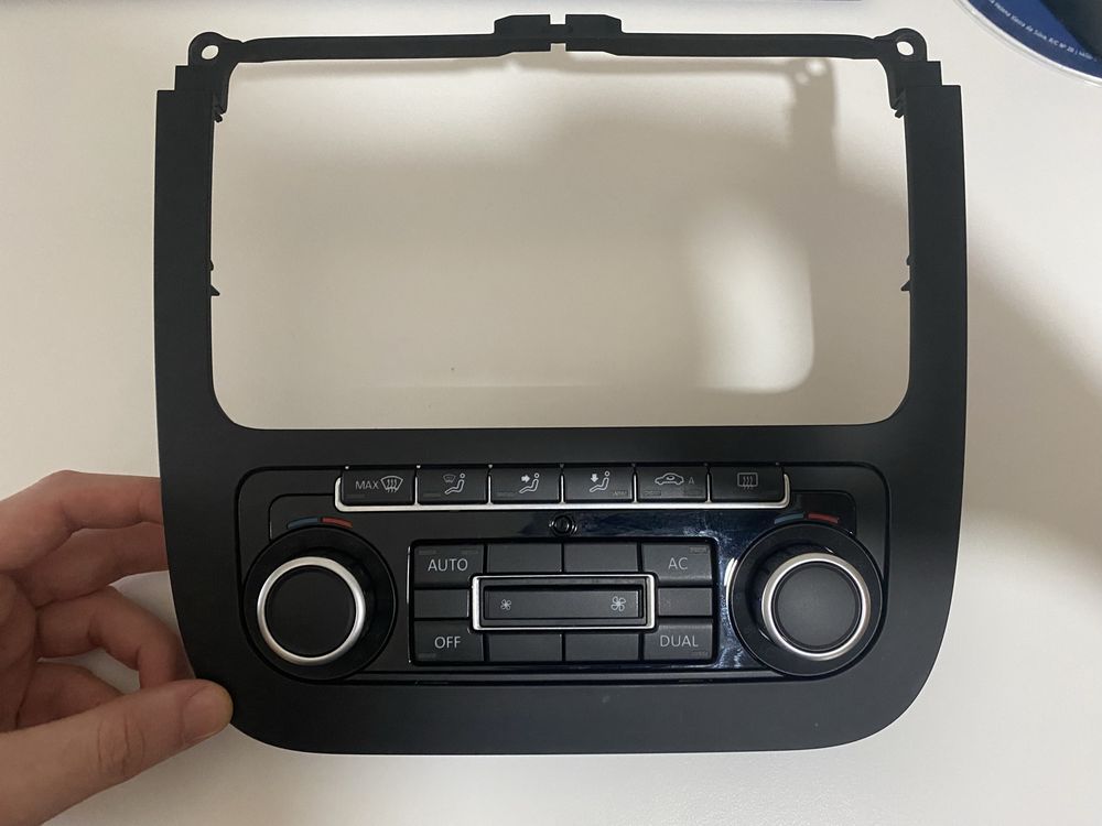 Moldura e Climatronic Golf 5