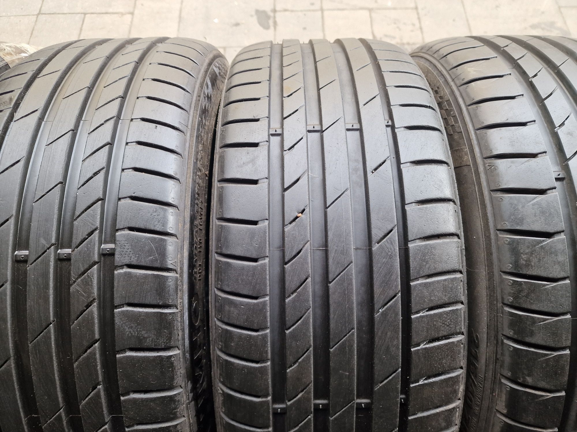 Летняя резина 215/40 R18 Kumho