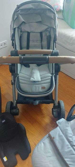 Carrinho de bebé chicco + isofix