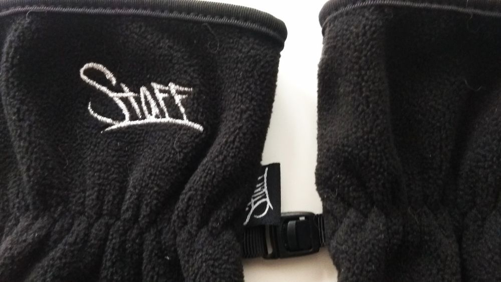 Продам перчатки STAFF.