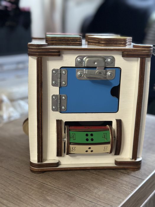 Продам бізікубик