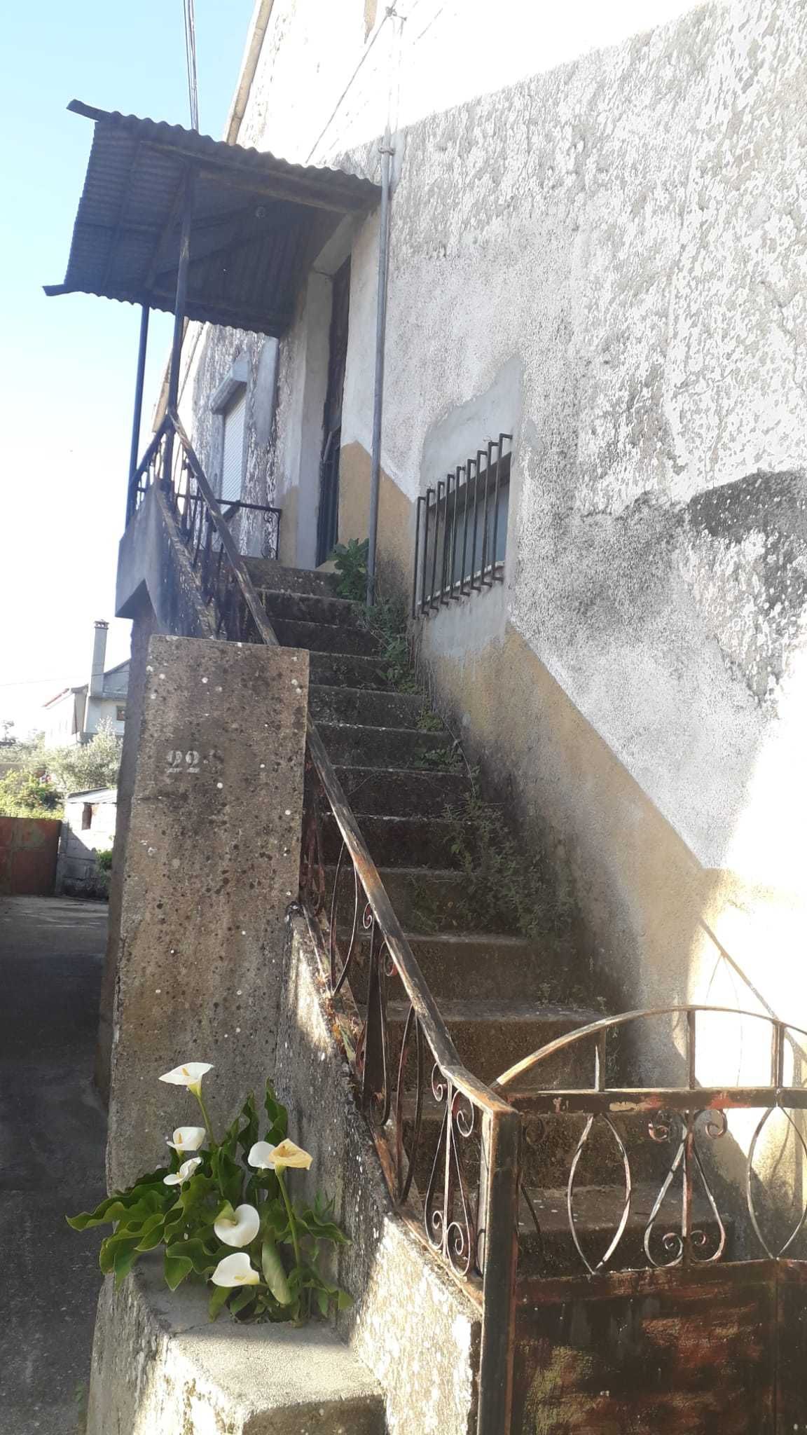Moradia para remodelar - Águas, Penamacor