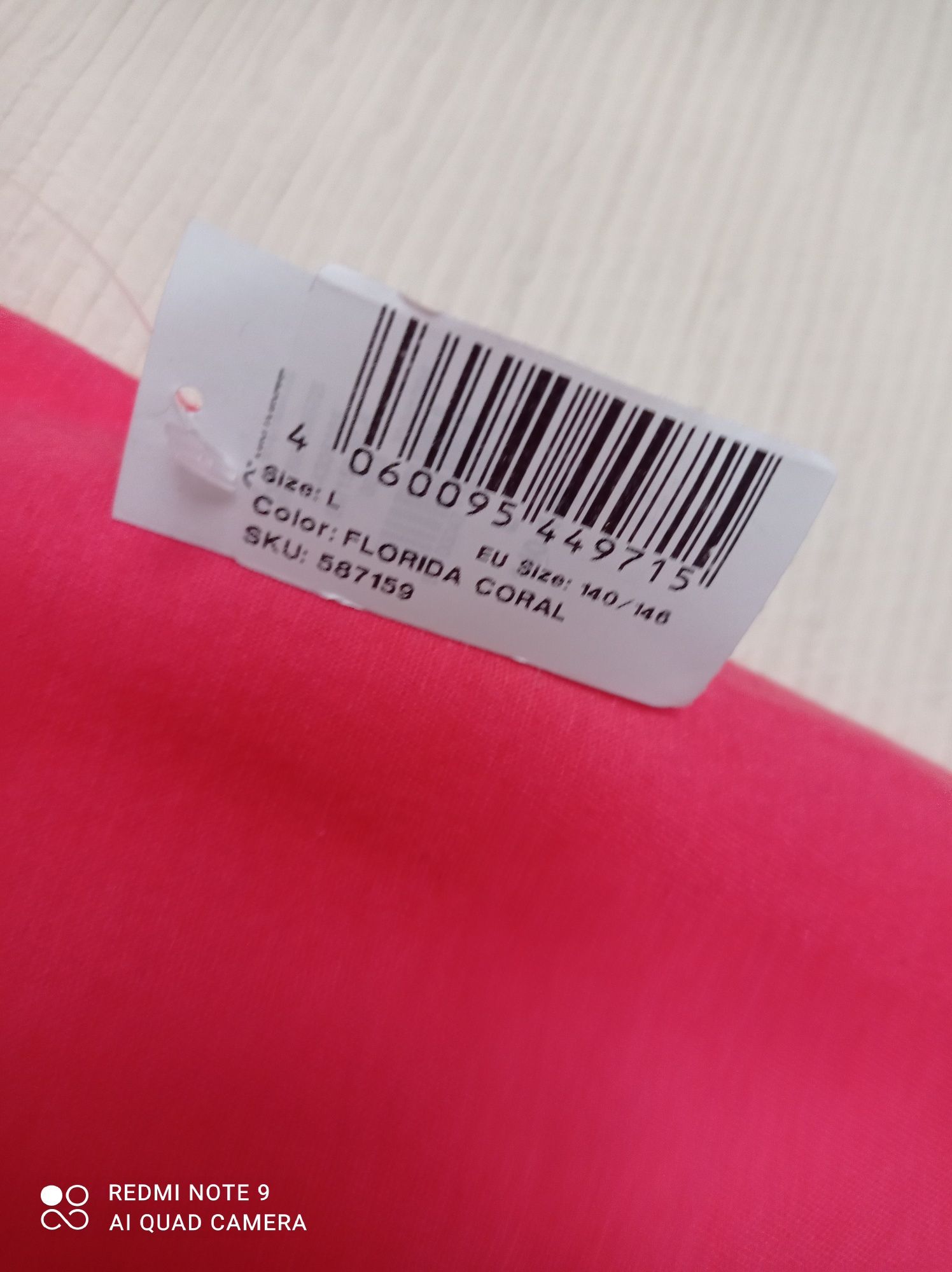 Футбол для девочки Gap новая 10-11 лет