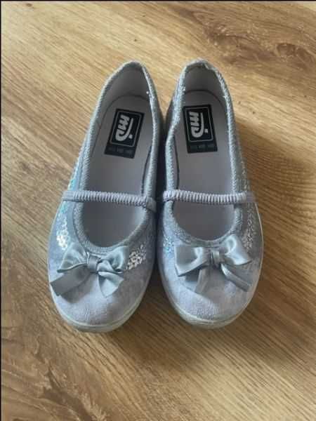 Buty, kapcie r 30 do przedszkola