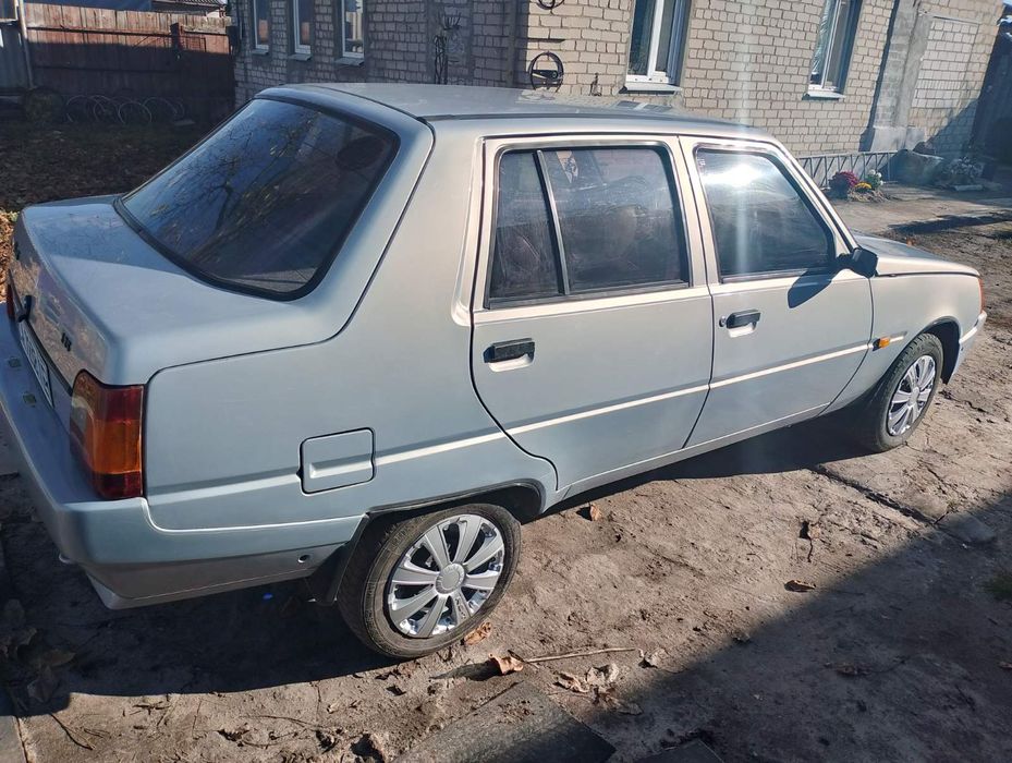 Продам Славуту 2006 год ,1,2 бензин 80 т пробег