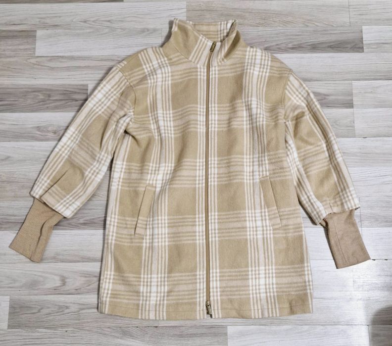 Płaszcz w kratę kurtka