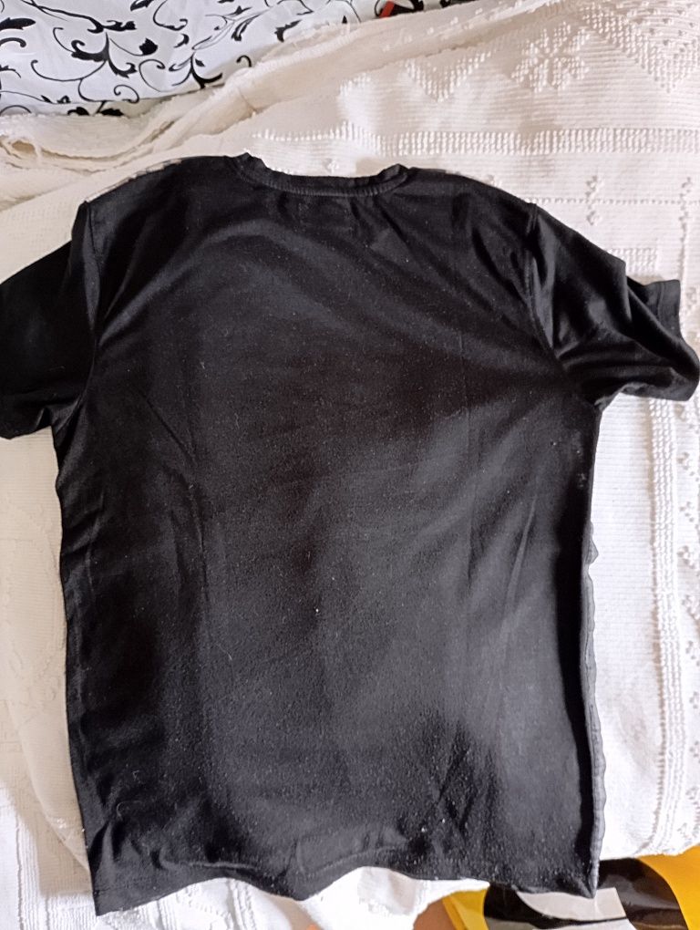 10€ t-shirt nova  preta tamanho S marca ZARA MAN, entrego em rio tinto