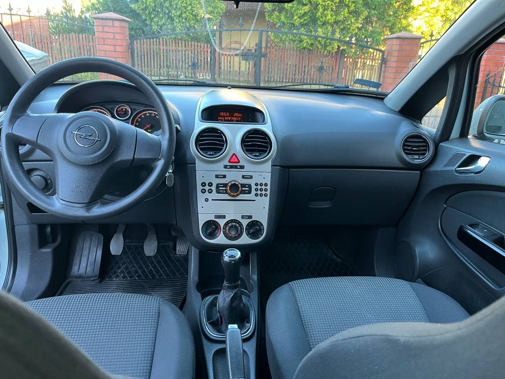 Opel Corsa D 1.3 CDTI  2008 rok