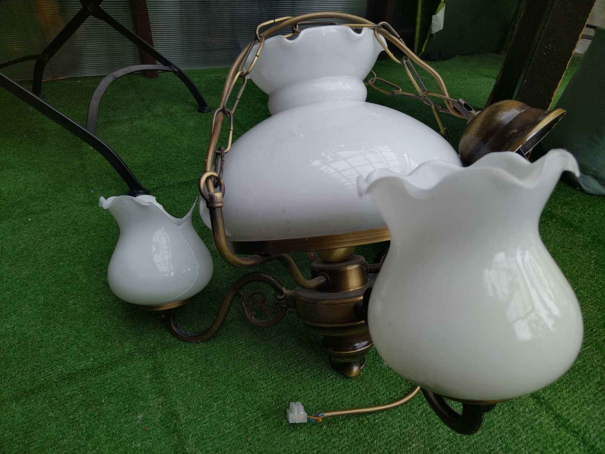 Lampa wisząca do salonu