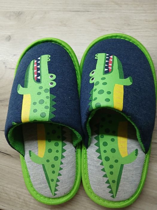 Kapcie chłopiece 33