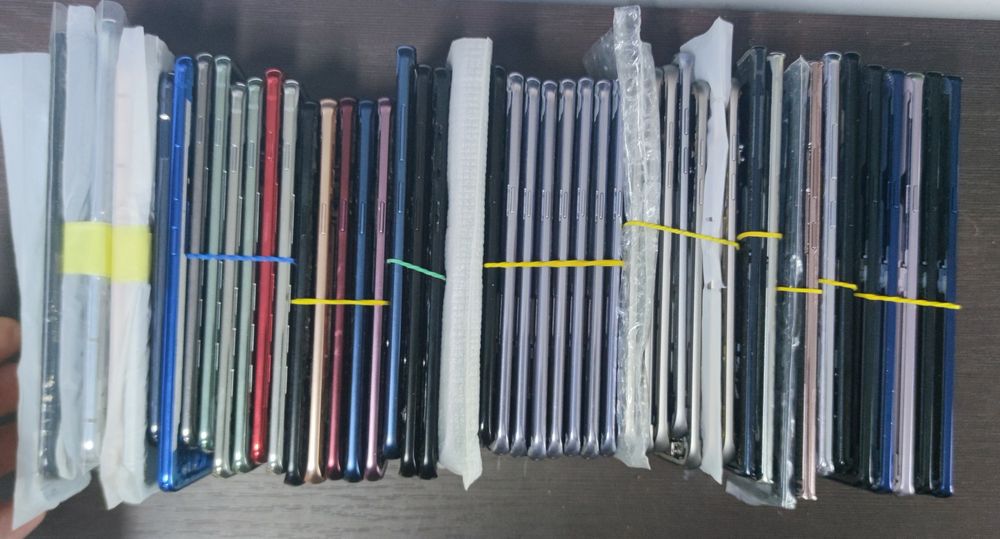 Рамка для дисплея бу снятая Sony , Samsung ТОЛЬКО РАМКИ