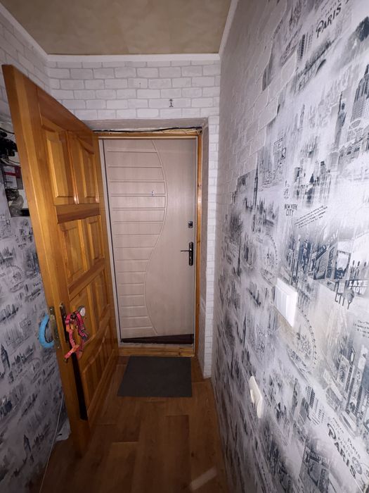 Продам 2-х кімнатну квартиру