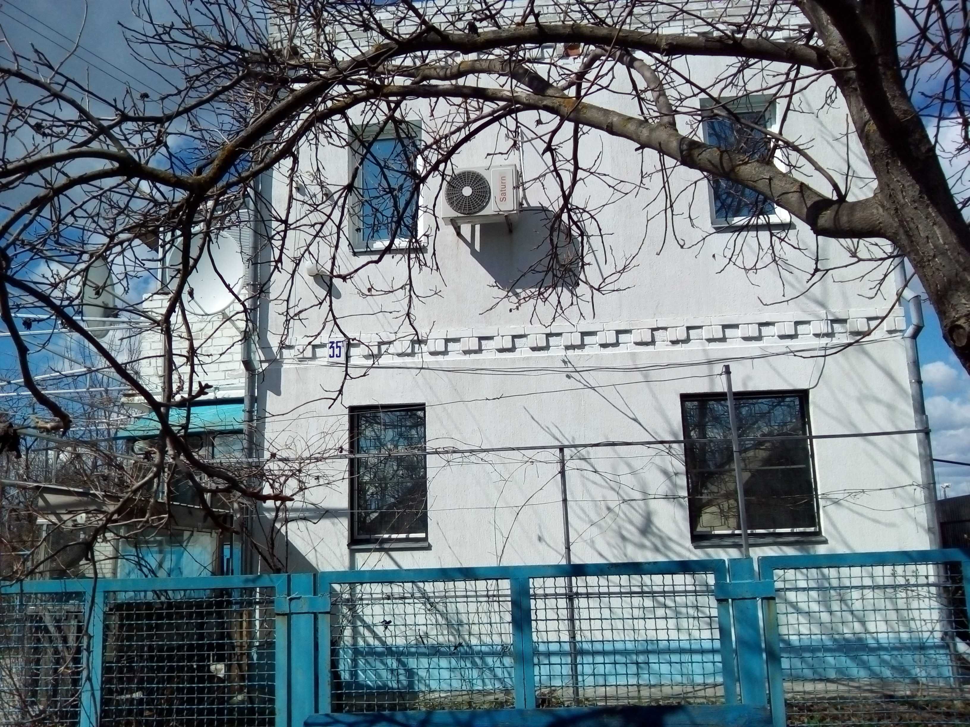 Орловщина добротный двухэтажный дом с большим земельным участком