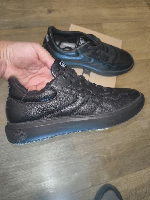 Кросівки шкіряні Mida 39