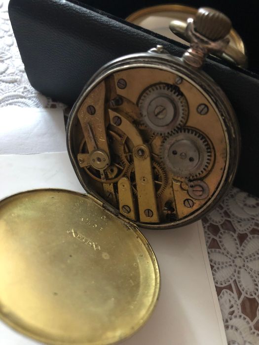 Zabytkowy zegarek kieszonkowy