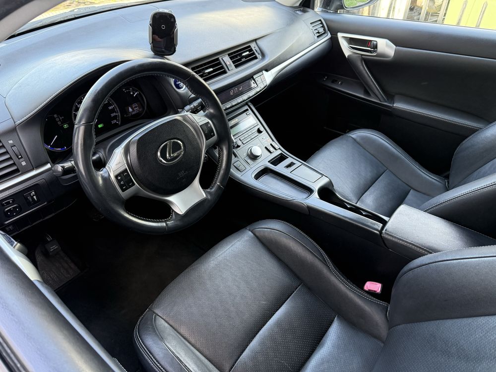 Lexus ct200h 1.8 hybryda