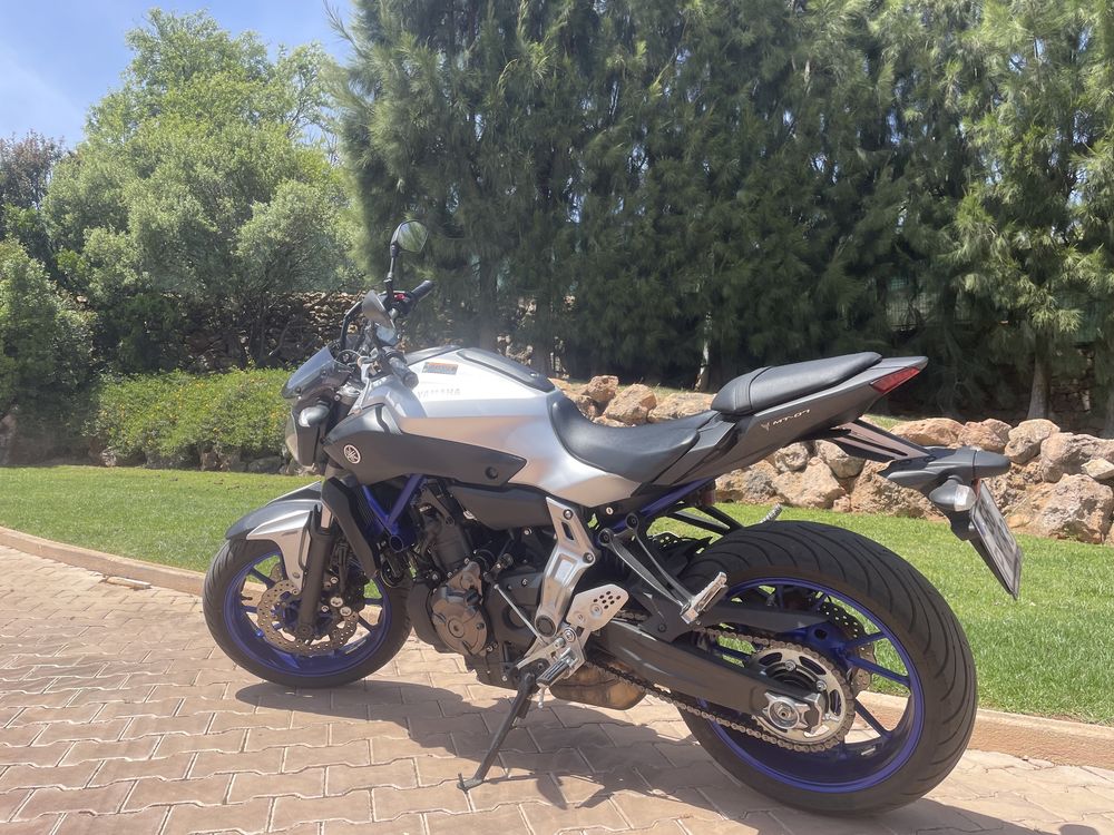 Yamaha MT-07 2015