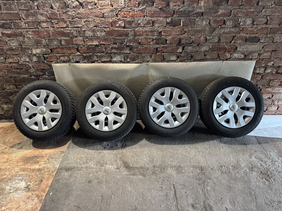 Koła zimowe Nissan 16 5x114.3+opony zimowe 215/65/17