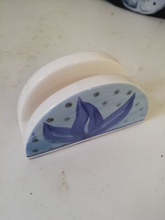 Porta guardanapos em porcelana