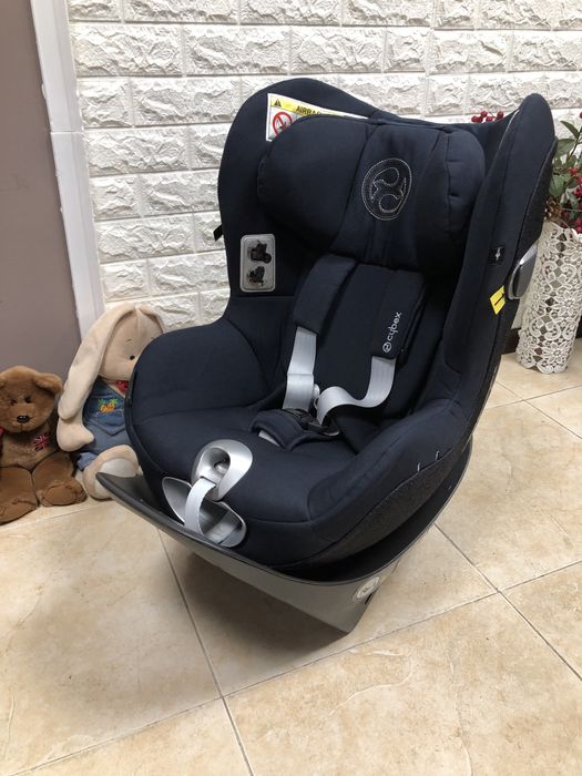 Автокрісло Cybex Sirona Z i-Size 360 Група 0/+1 (0-18 кг) сайбекс