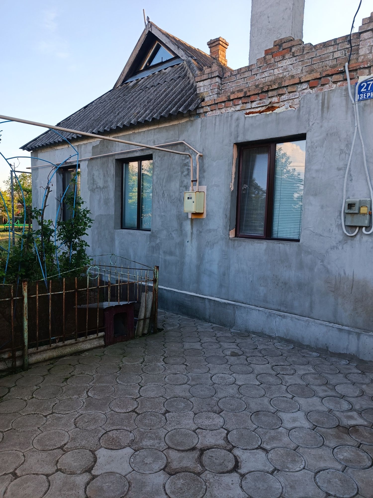 Дом в Марганце , пос. Новоселовка.