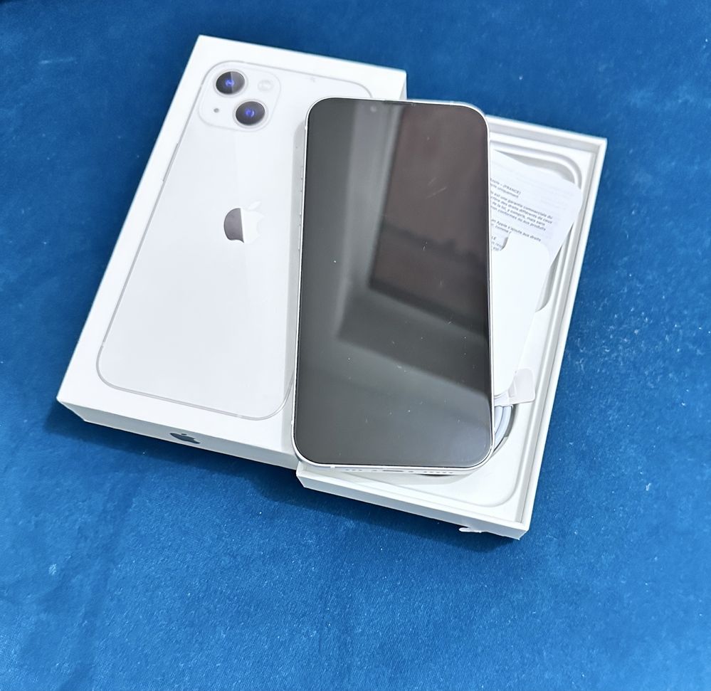 iPhone 13 Silver