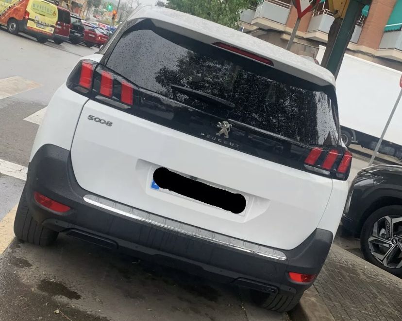 Tampa do Escape para Peugeot 3008 /Peugeot 5008