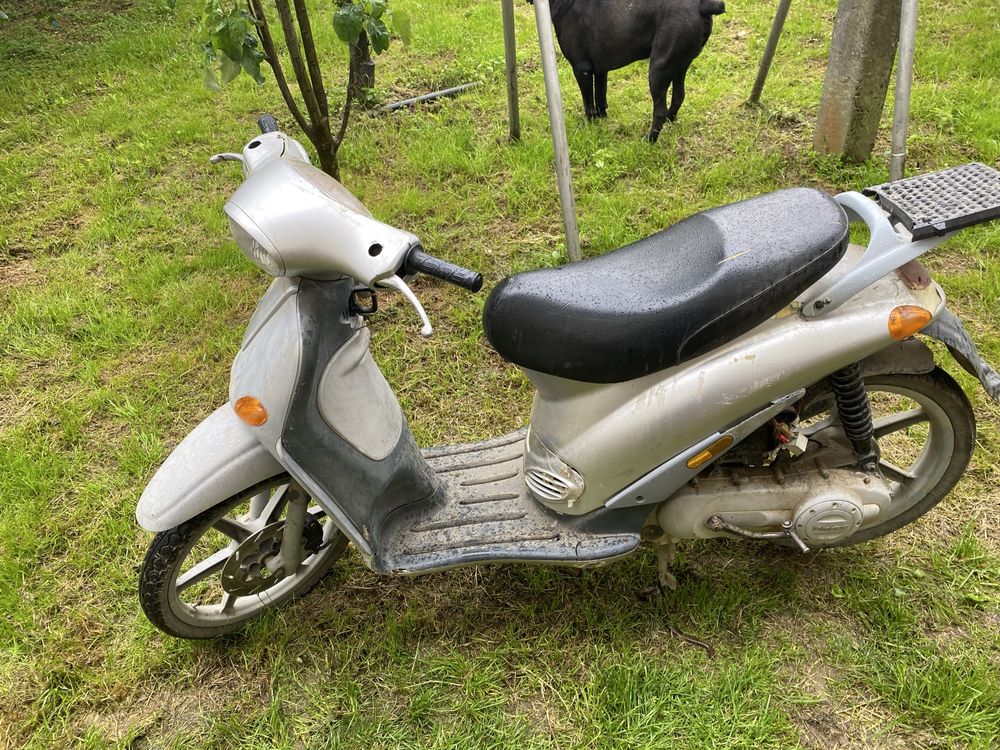 Продам скутер pagio 50 кубів 2 такний