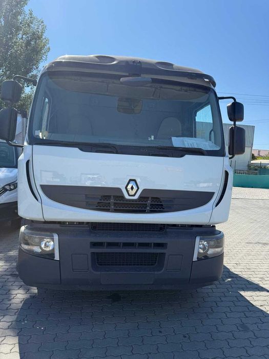 Camiao Renault com Grua