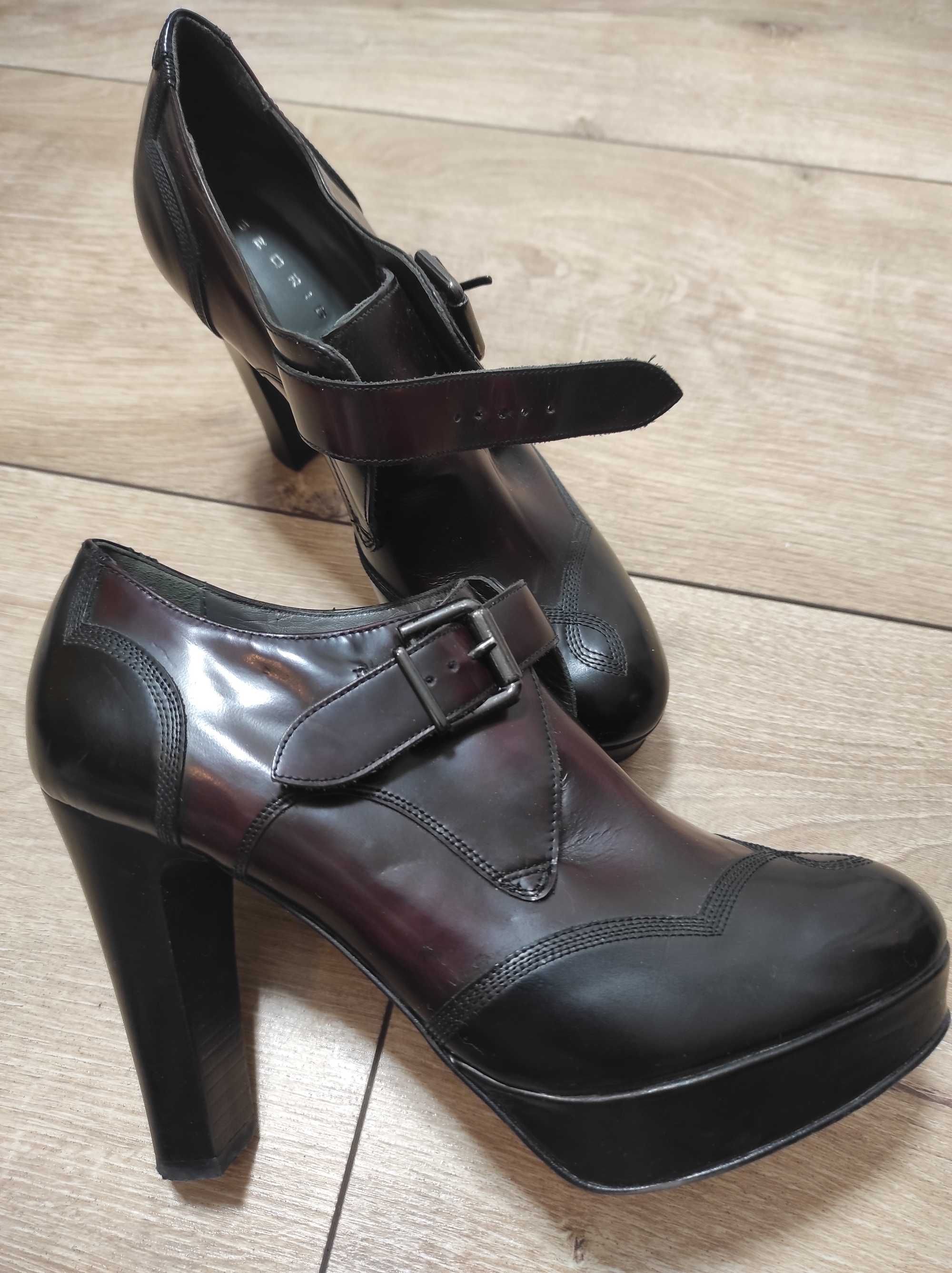 Buty na platformie i słupku. Rozmiar 38. Retro.
