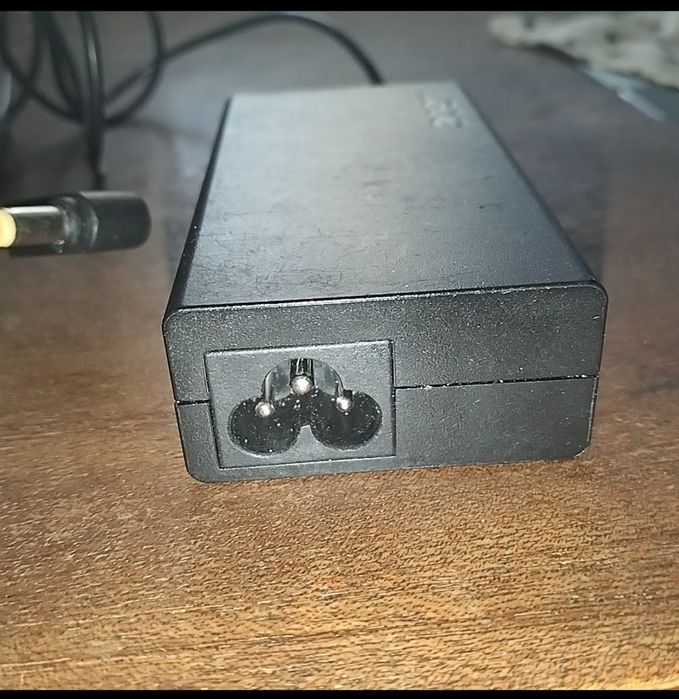 Зарядка оригінальна від ноутбука Acer, 65W, поністю робоча
