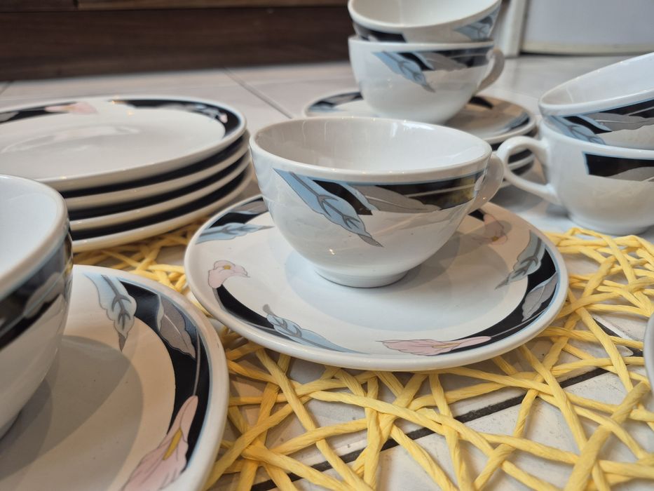 Serwis kawowy 18 części małe i duże tarerze