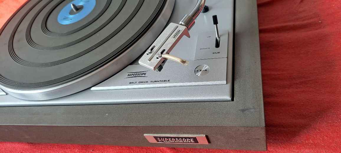superscope by marantz TT 4
