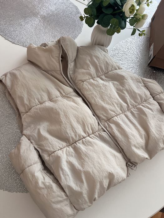 Жилетка жіноча Hm.        .