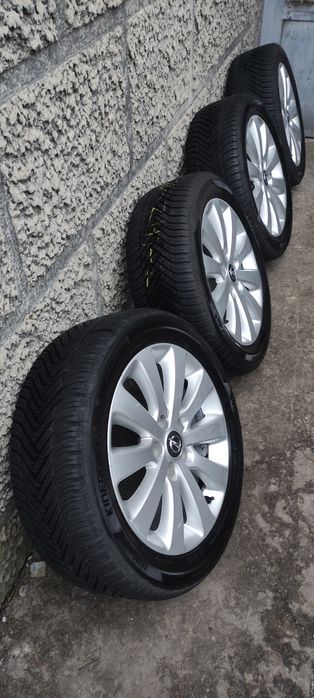 Диски opel r17 5/115 et44  dia 70.2  7j з гумою 225/50 17