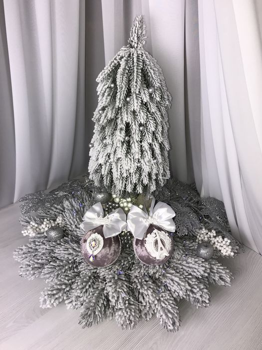 Новорічна іграшка кулька з бархату Ейфелева вежа Париж Зі стразами