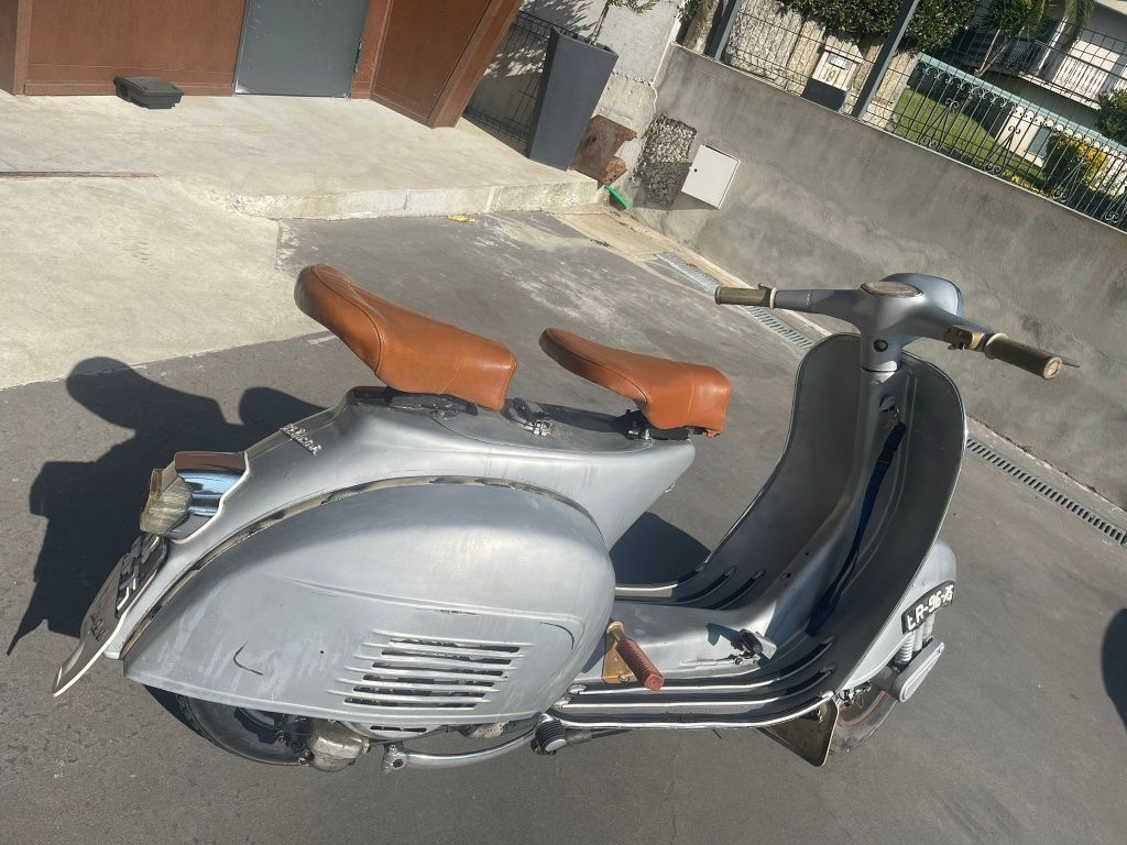 Vespa 125 sprint