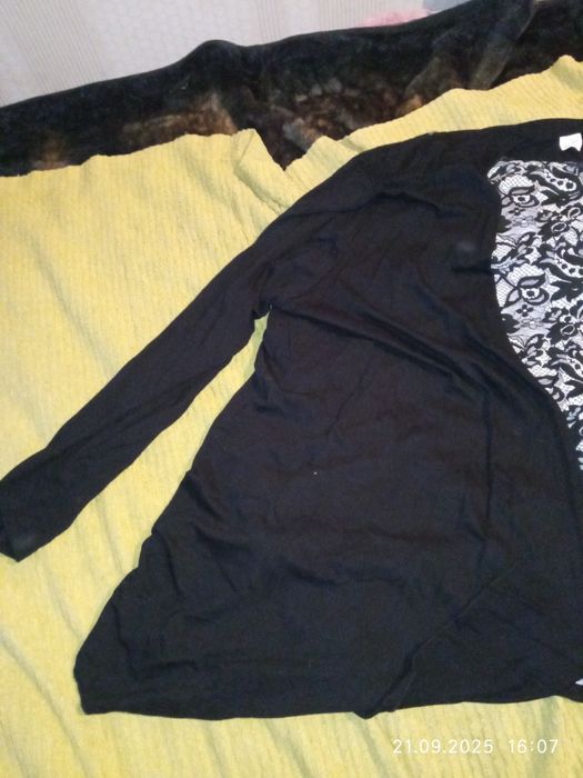 Футболка с высящими рукавами(летучая мышь)