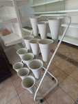 Floreira com 12 vasos