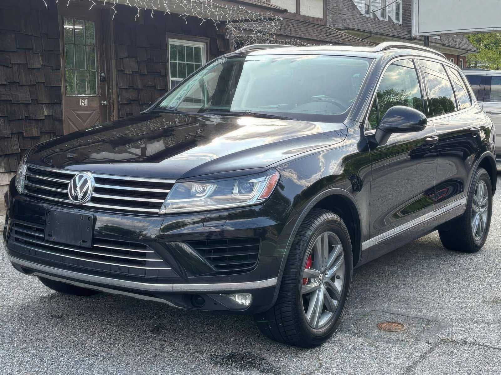 2016 Volkswagen Touareg VR6 Lux