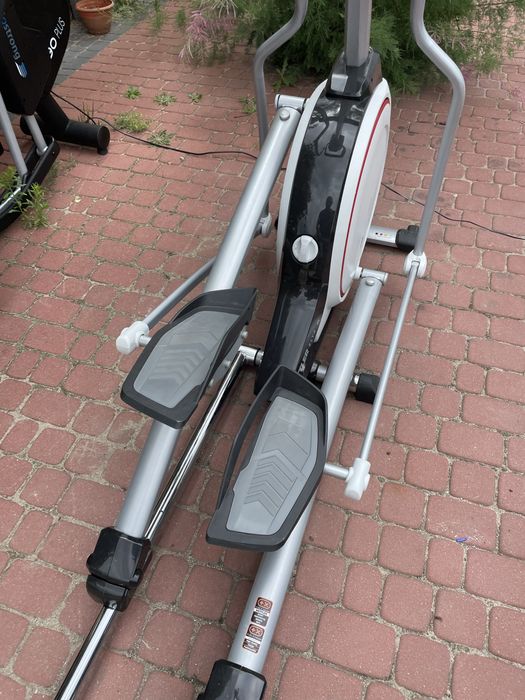 Orbitrek przednio napedowy KETTLER elyx 5 tylko 41 godzin przebiegu